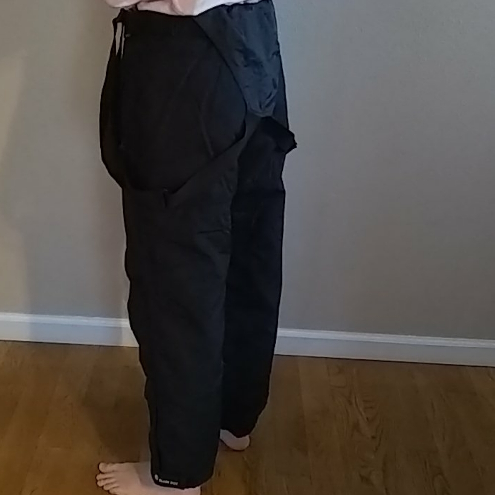 Black Dot snow pants